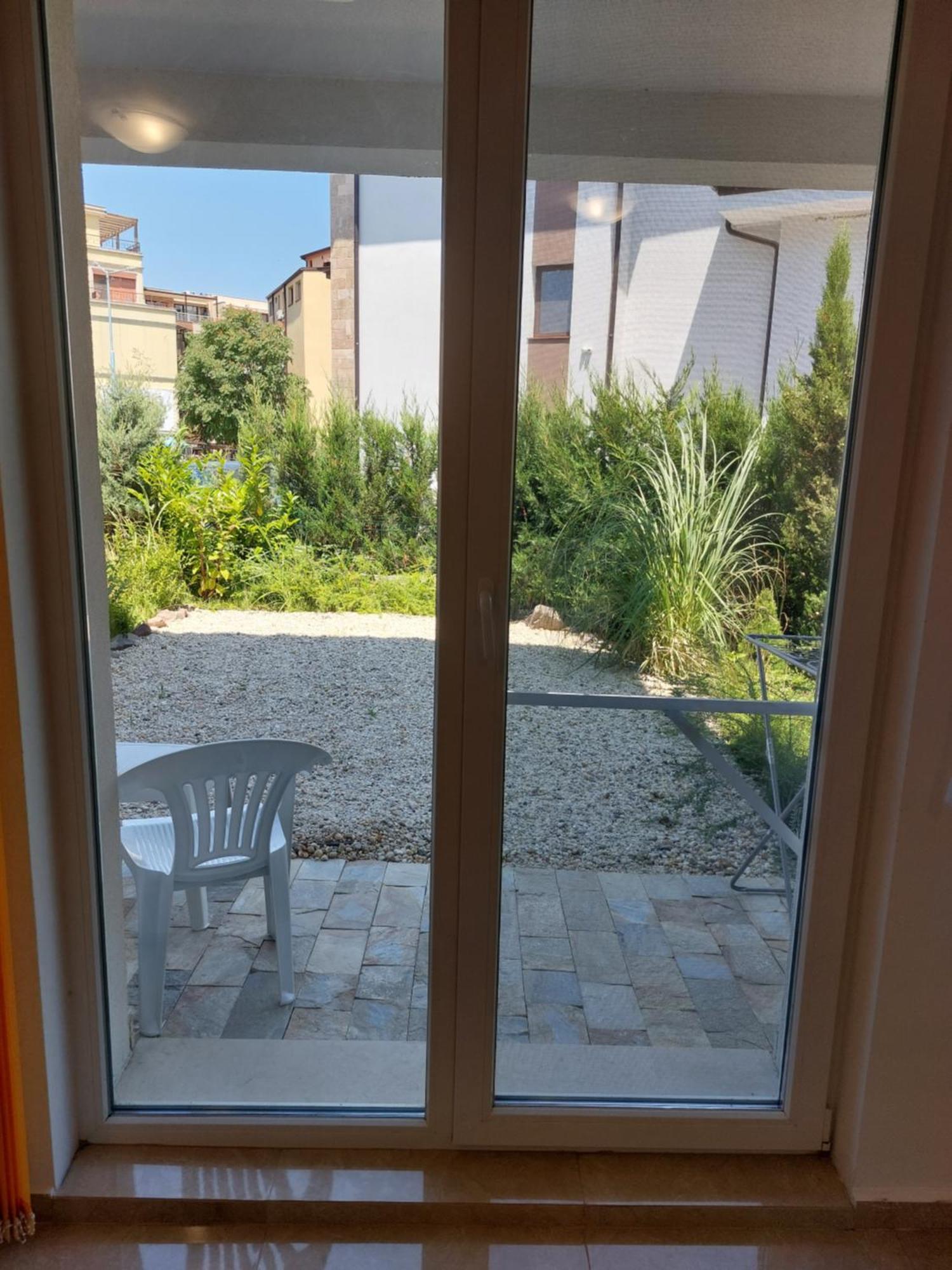 Sapphire Apartment Sozopol Bagian luar foto